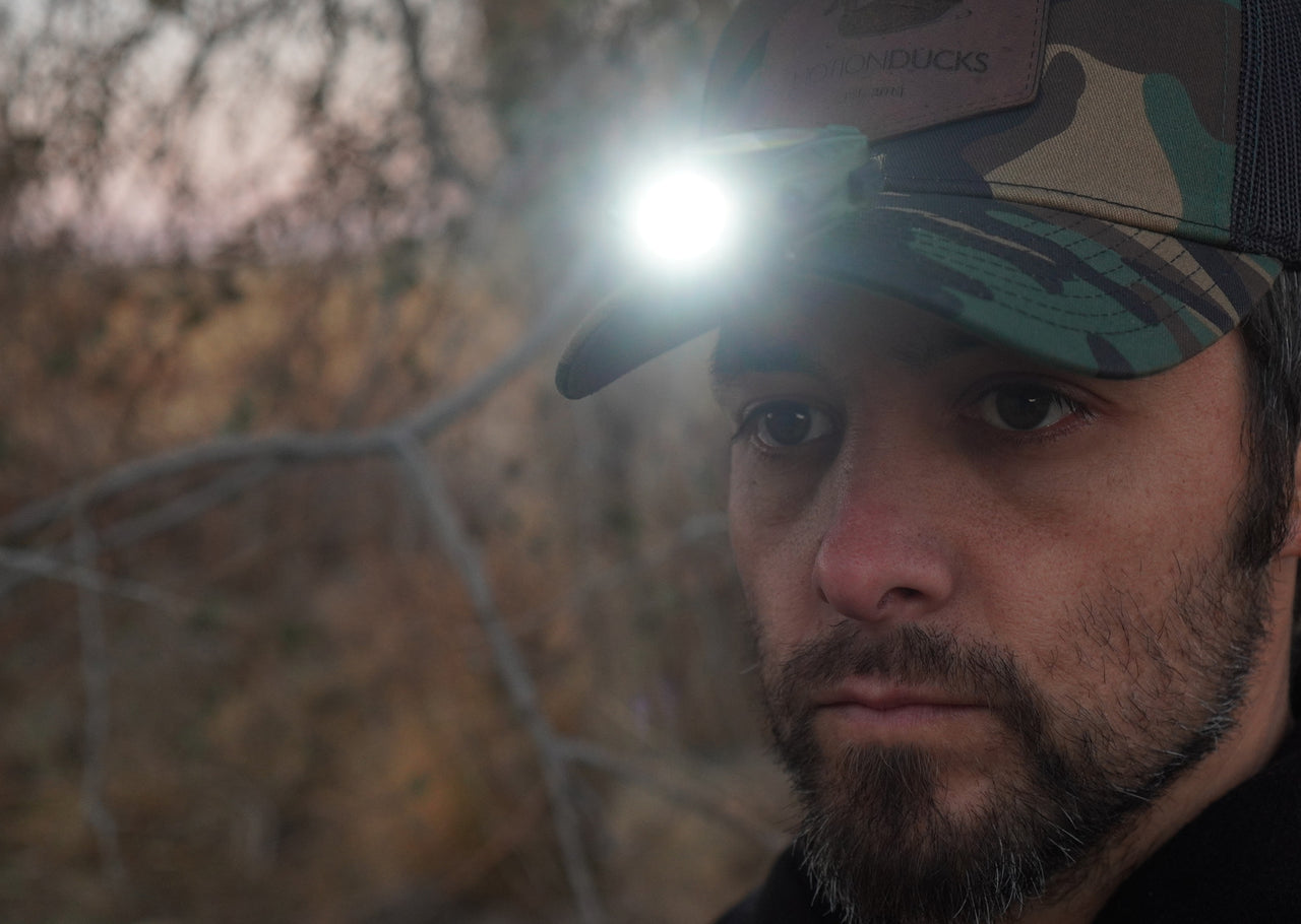 HAT LIGHT - Clips on Hat - 500 Lumens - Magnet - Adjustable - 4 Light Modes - Bottle Opener